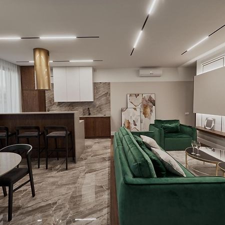 Kostjukowski Apartments Avalon Lviv Kültér fotó