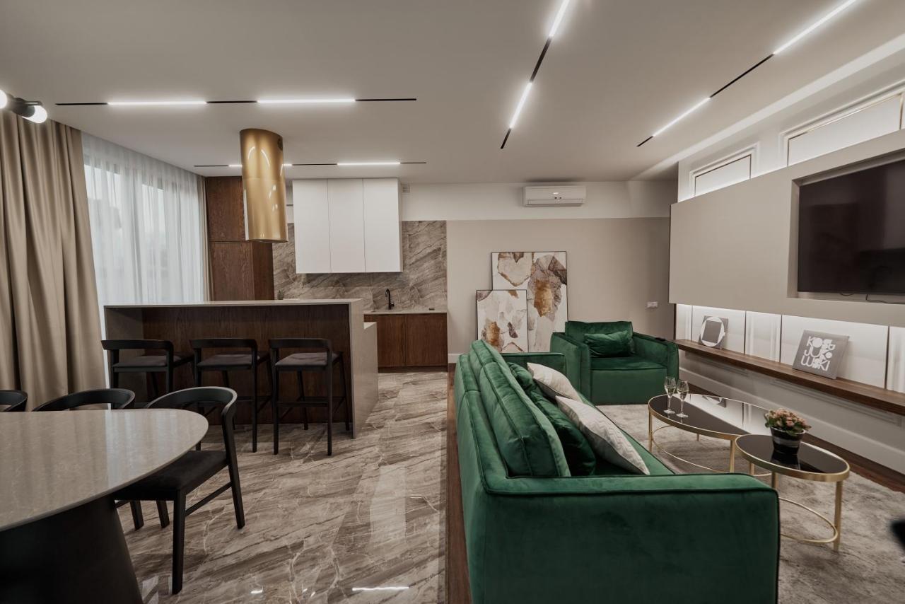 Kostjukowski Apartments Avalon Lviv Kültér fotó
