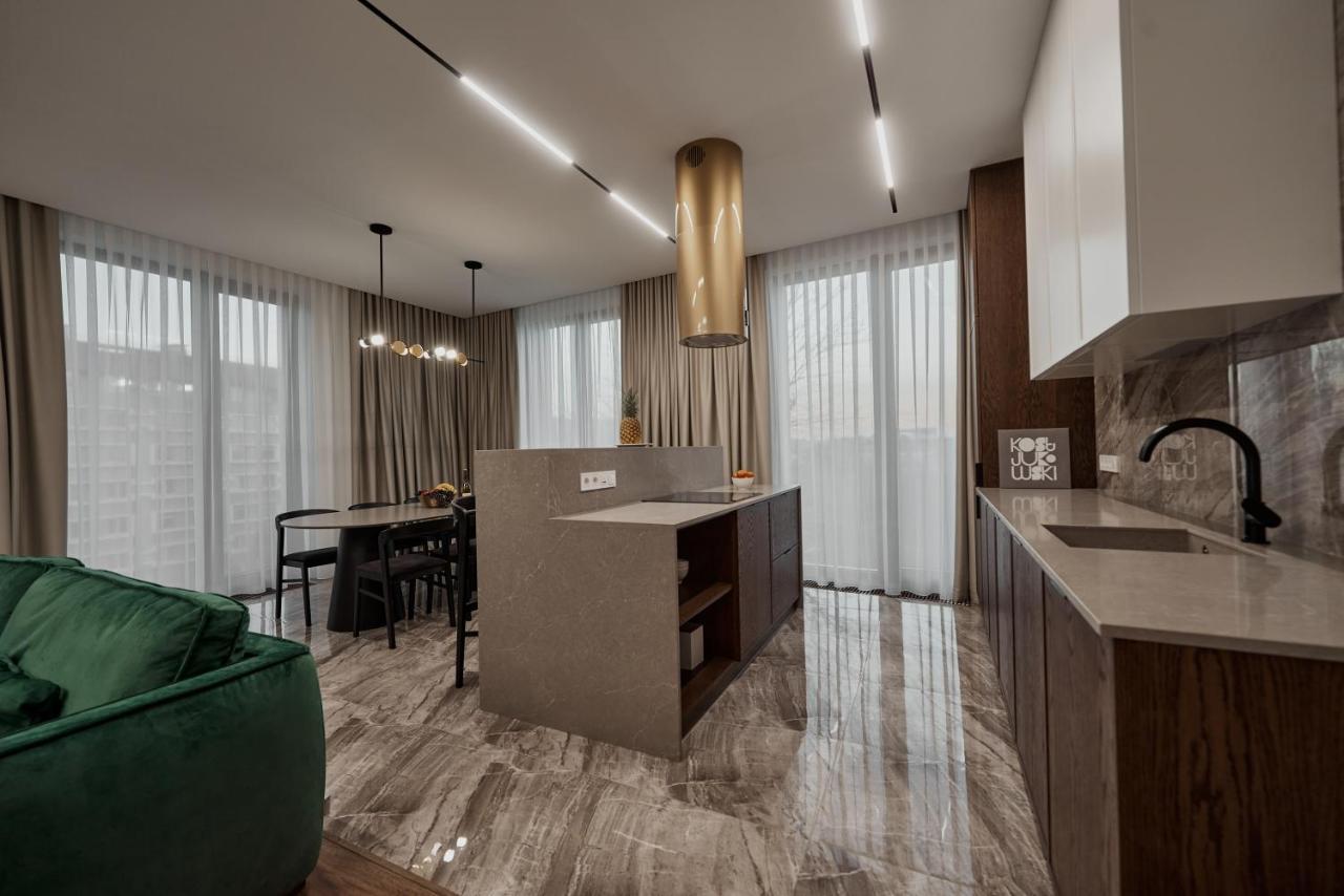 Kostjukowski Apartments Avalon Lviv Kültér fotó