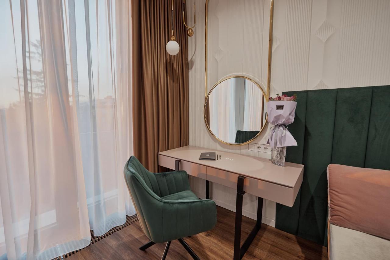 Kostjukowski Apartments Avalon Lviv Kültér fotó