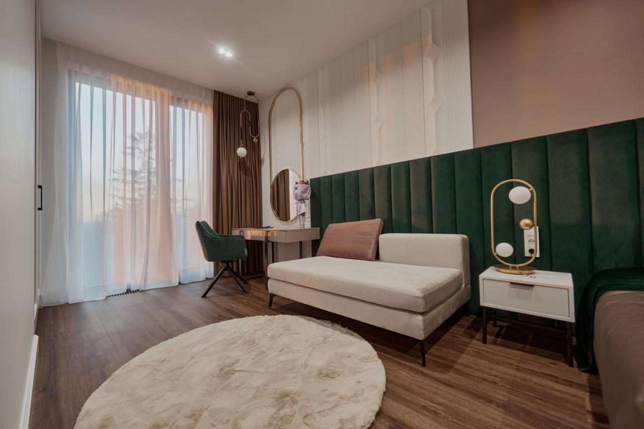 Kostjukowski Apartments Avalon Lviv Kültér fotó